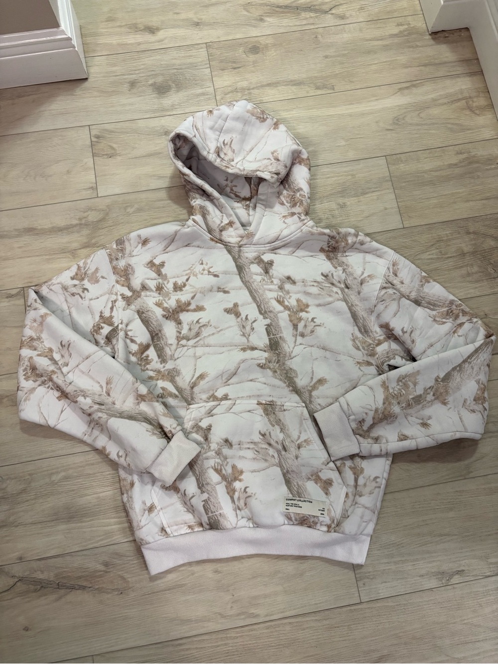Comfrt Go Outside Comfort Collection Tree Camo Hoodie Size L